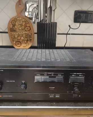 Amplificatore Luxman LV 100