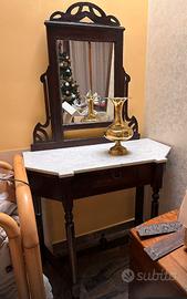 Toletta antica  in legno massello e marmo