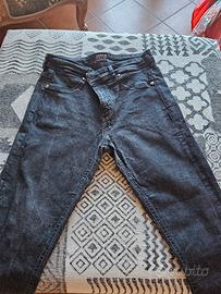 jeans Marca Versace