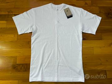 T-shirt Nike oversize bianca