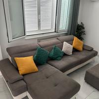 Divano quattro posti