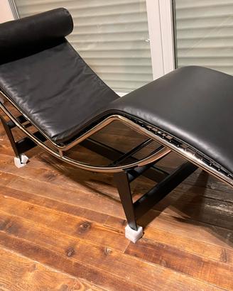 Lc4 cassina originale nuova