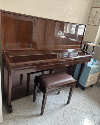 Pianoforte verticale Petrof