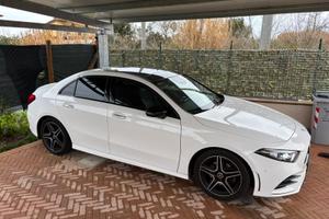 Mercedes a 180 d Sedan Premium