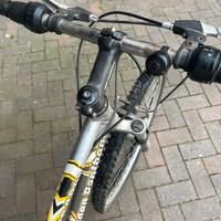 Bici sportiva cambio shimano