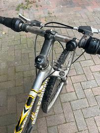 Bici sportiva cambio shimano