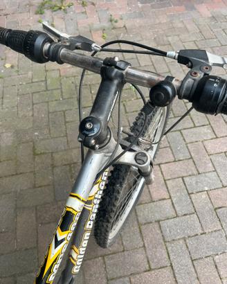Bici sportiva cambio shimano