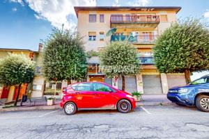 APPARTAMENTO LUMINOSO CON BALCONE CON DUE CAMERE -
