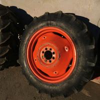 Gomme e cerchi 11.2/10R24