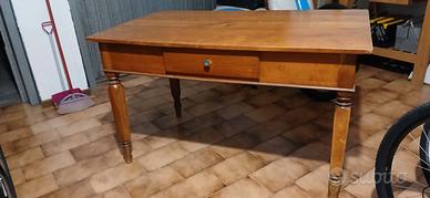 Tavolo in ciliegio antico
