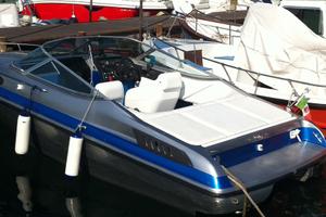 Motoscafo Chaparral 205 limited edition