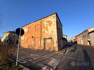 MULTILOCALE A MARCARIA