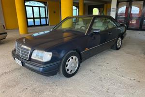 Mercedes CE 200