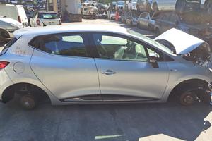 RENAULT CLIO 2016 SOLO PER RICAMBI