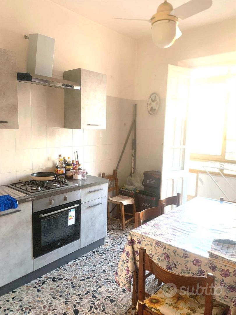 Apartment in Cagliari, Sant'Avendrace, Sant'Avendrace-Santa Gilla - Vista 2