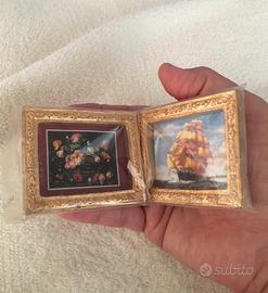 Coppia di quadri per casa delle bambole