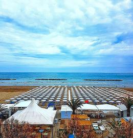 Last minute 35 compreso servizio spiaggia