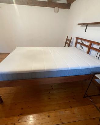 Materasso + 2 cuscini usati solo 4 mesi