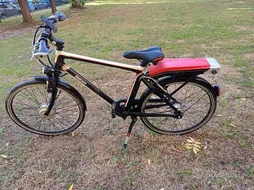 Bicicletta Elettrica Ducati 50 km autonomia