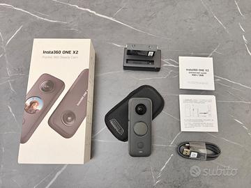 Insta360 ONE X2 perfetta + 2 batterie + caricatore