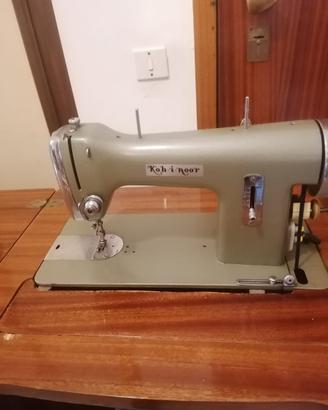 Macchina da cicire Koh-i-noor verde vintage