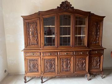 Mobile in legno massello per salotto