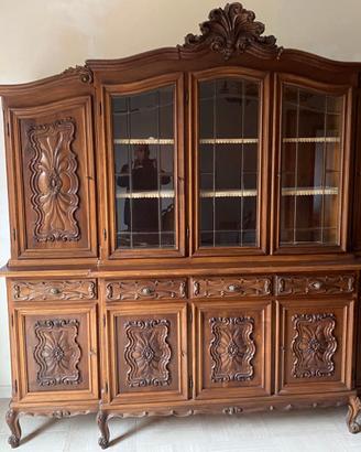 Mobile in legno massello per salotto