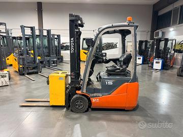 CARRELLO ELEVATORE ELTTRICO TOYOTA 15 QUINTALI