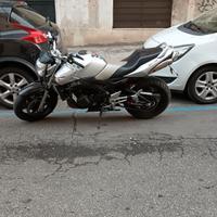 Suzuky Gsr 600
