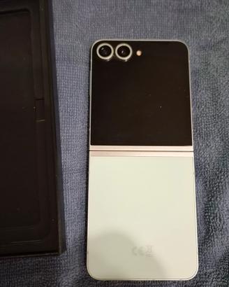 SAMSUNG ZFLIP 6 PERFETTO