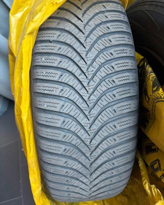 Pneumatici invernali Hankook 195/65 R15