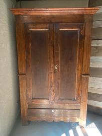 Armadio in legno