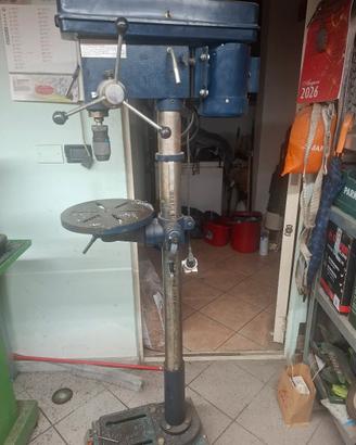 trapano a colonna  220 volt