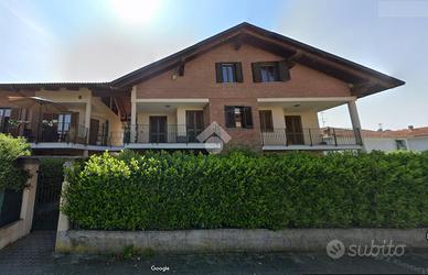 2 LOCALI A GASSINO TORINESE