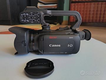 Videocamera professionale Canon AX11