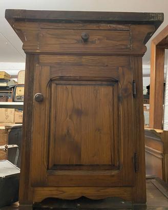 Comodino in legno di abete tinto 