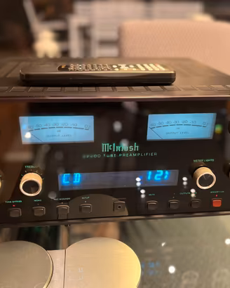 McIntosh C2200 preamplificatore valvolare