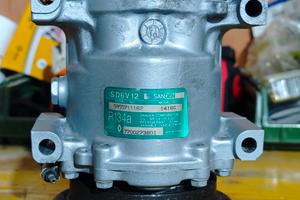 Compressore A/C Sanden SD6V12 7700273801 Renault