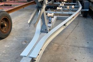 Carrello rimorchio barche gommoni kg 1500/2000