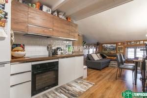 Monolocale mansardato con soppalco e terrazzino. S