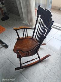 sedia a dondolo in legno