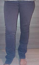 Pantaloni da donna viola marchio Sisley, taglia 38