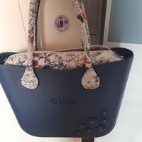 borsa o bag di colore blu
