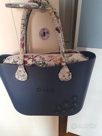 borsa o bag di colore blu