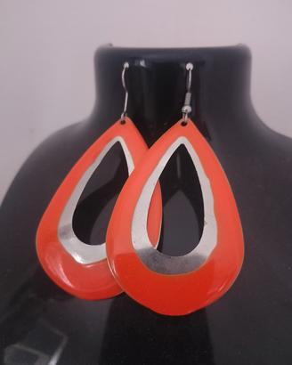 Orecchini pendenti goccia arancio e argento
