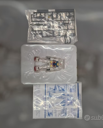 GUNDAM RX78-2 1/200 Bandai Limited Version