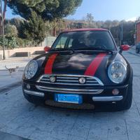 Mini Cooper r50 messa bene
