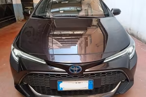 Toyota Corolla Touring Sports 2.0 Hybrid Style PRE