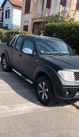 NISSAN NAVARA 2.5 175 cv