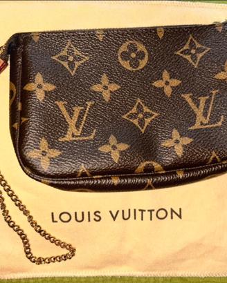 Mini pochette Louis Vuitton
